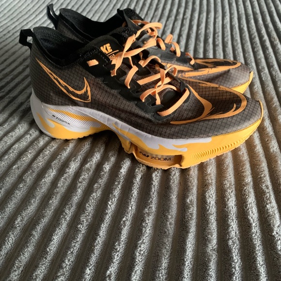 Nike air zoom tempo next percent vaporfly size 9 men size 10.5 women - Picture 3 of 13